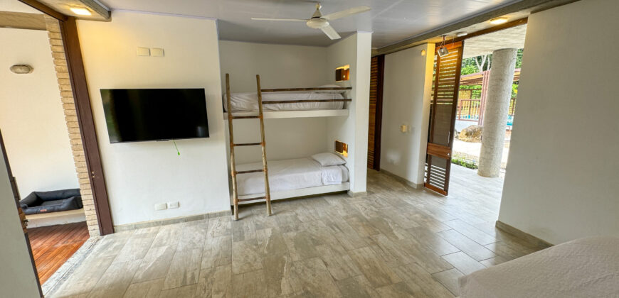 1819 Finca De Lujo Villeta Cundinamarca📍