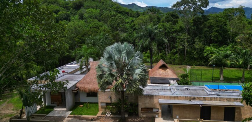 1819 Finca De Lujo Villeta Cundinamarca📍