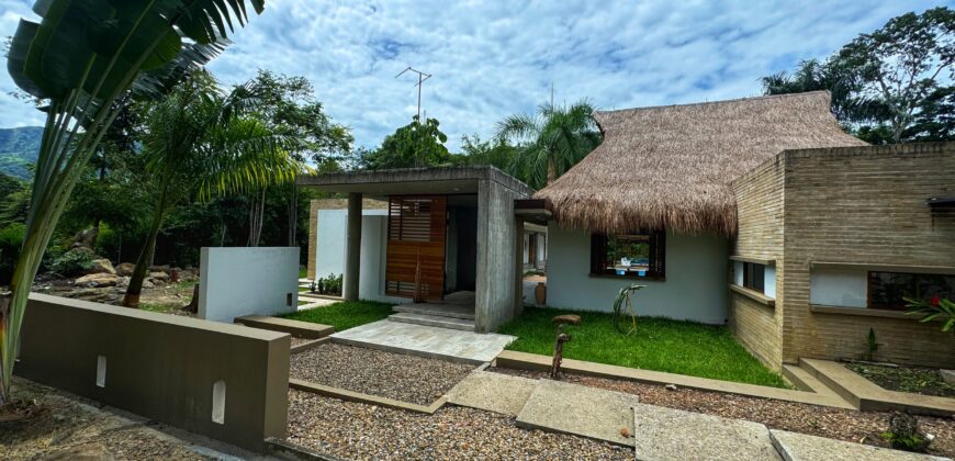 1819 Finca De Lujo Villeta Cundinamarca📍