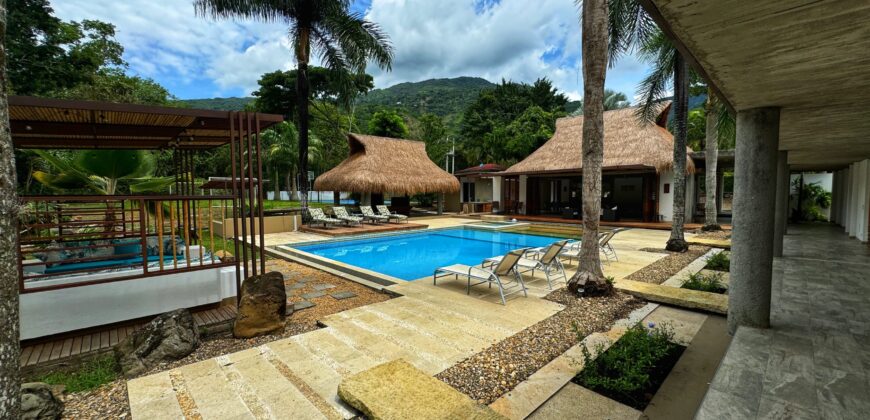 1819 Finca De Lujo Villeta Cundinamarca📍