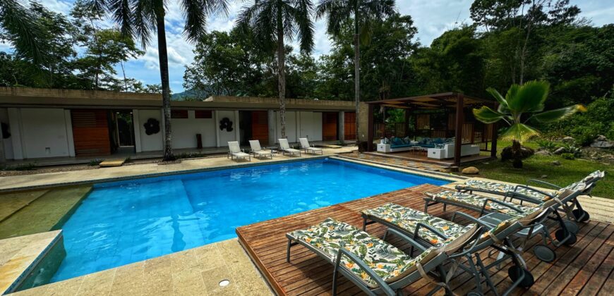 1819 Finca De Lujo Villeta Cundinamarca📍