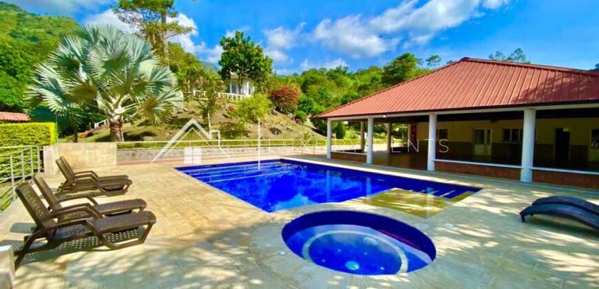 1827 Casa De Descanso Villeta Cundinamarca📍