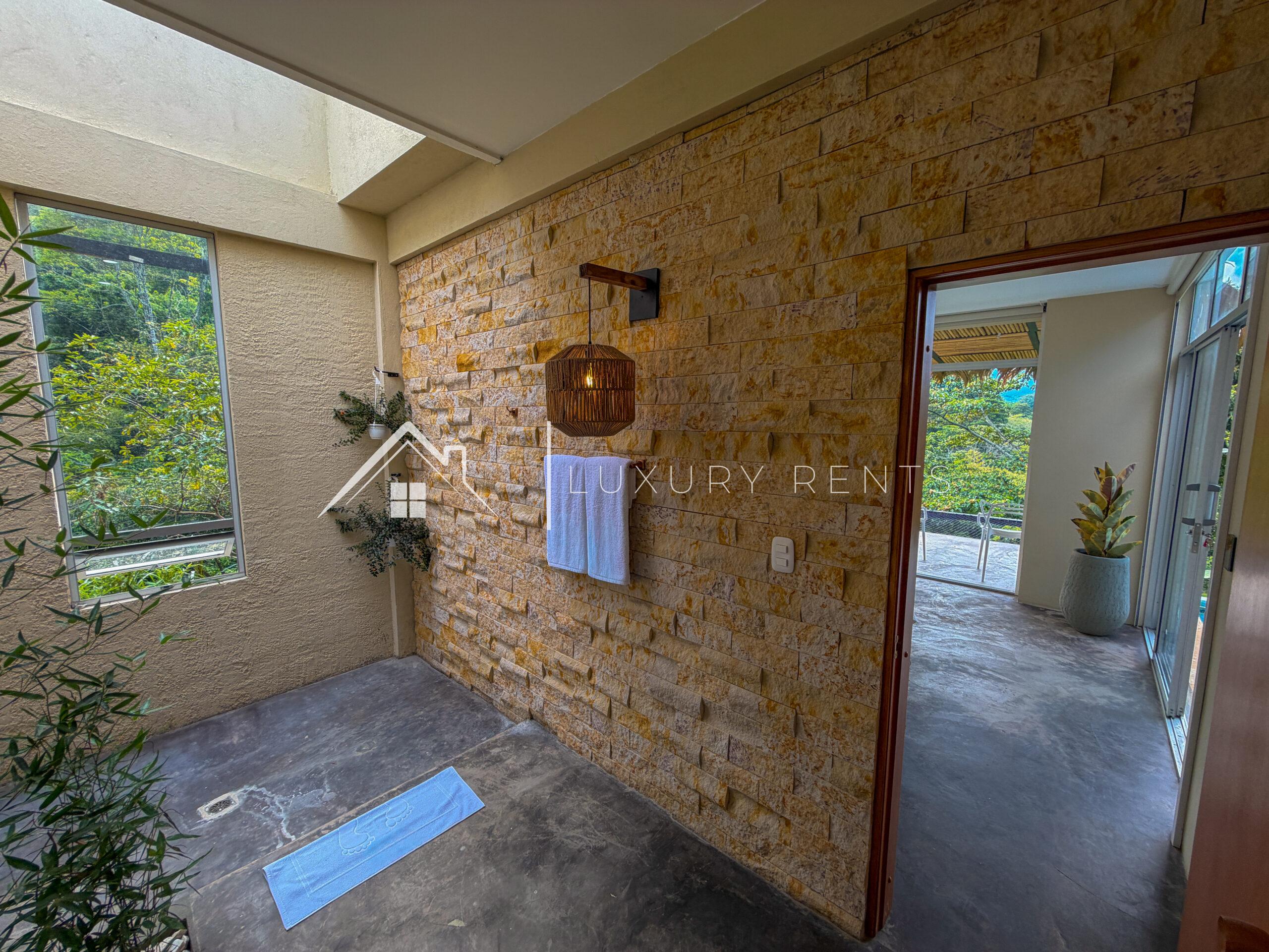 1851 Villa De Lujo Villeta Cundinamarca📍