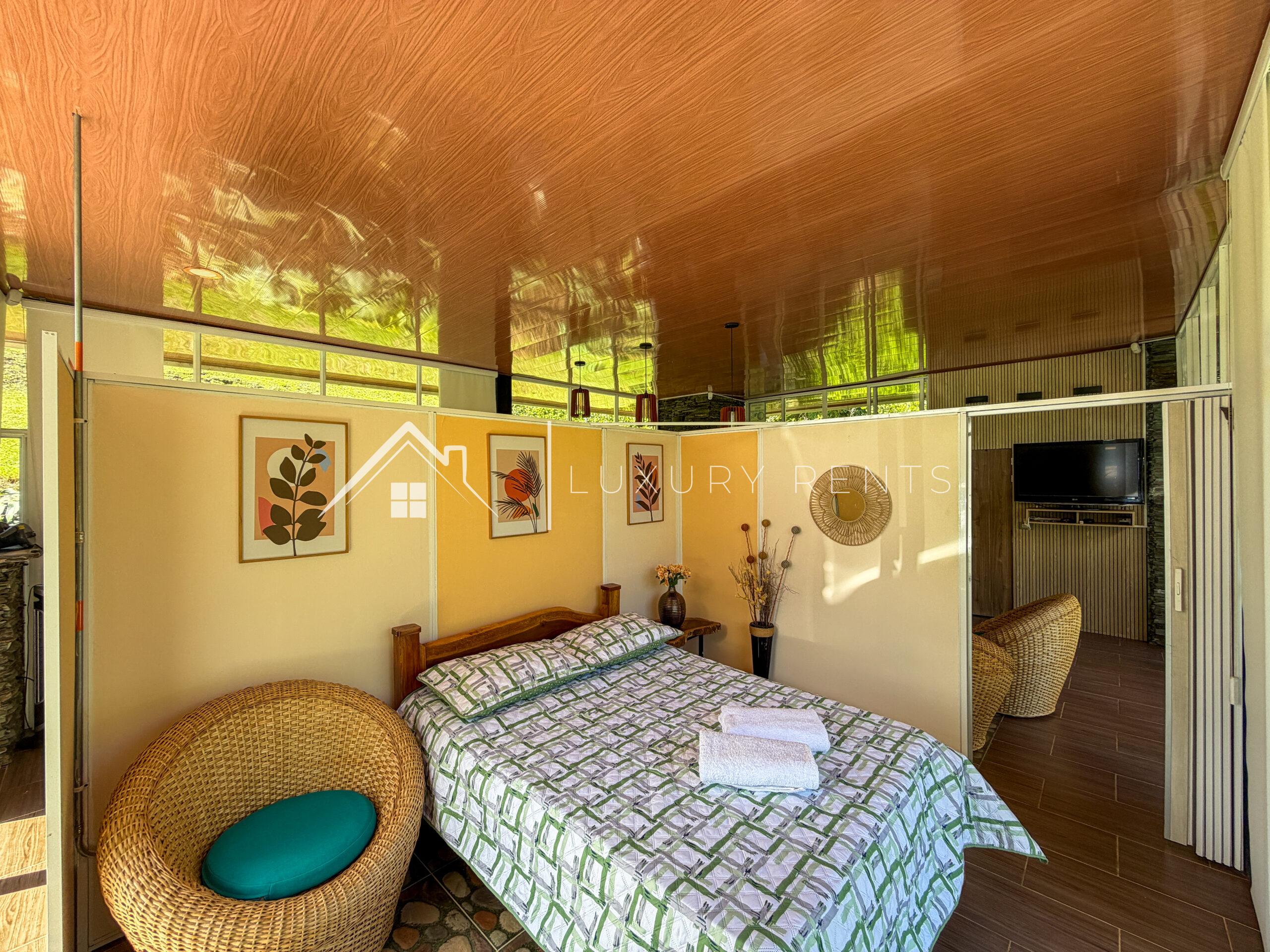 1869 Villa En Alcalá 📍