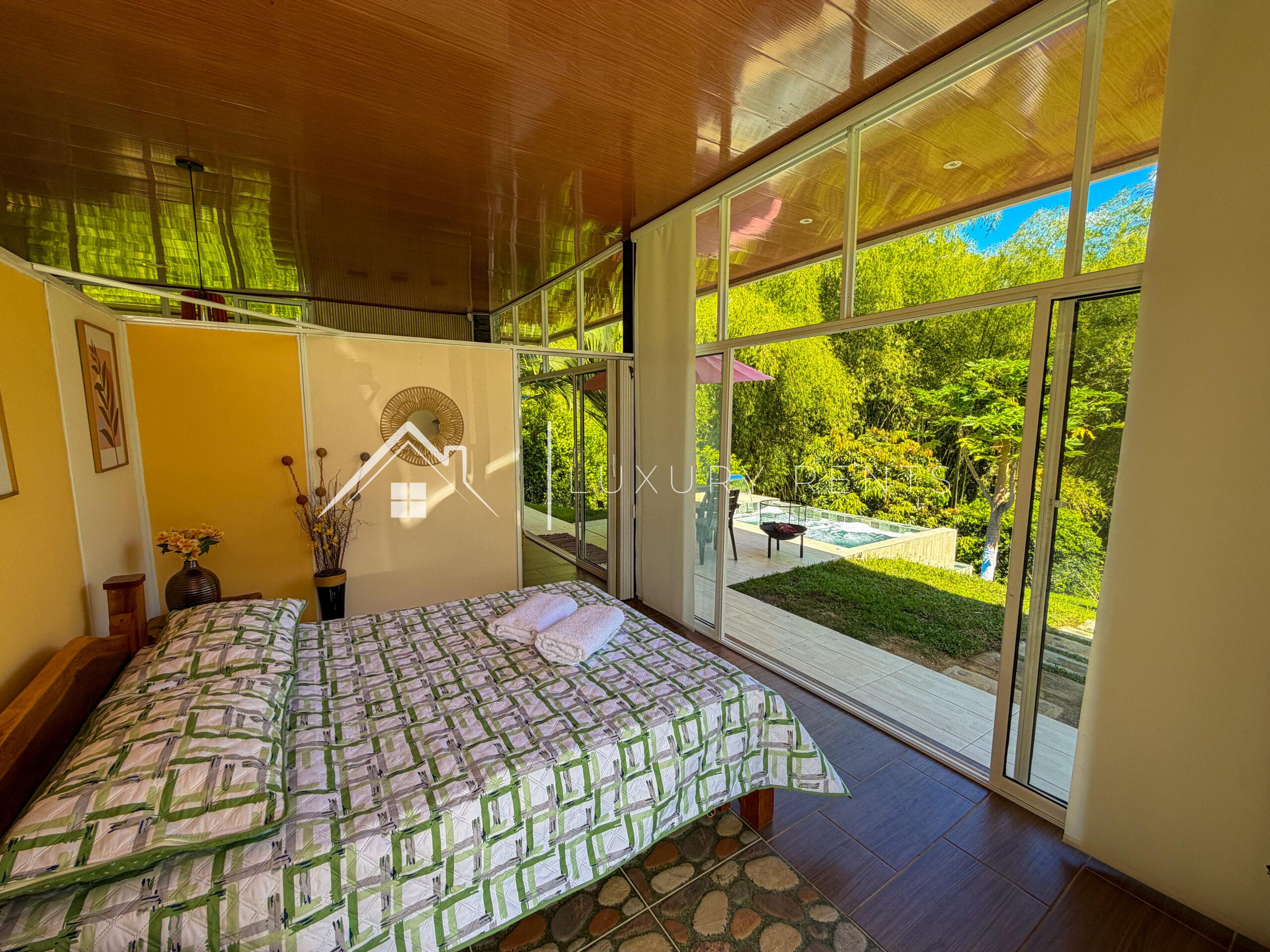 1869 Villa En Alcalá 📍