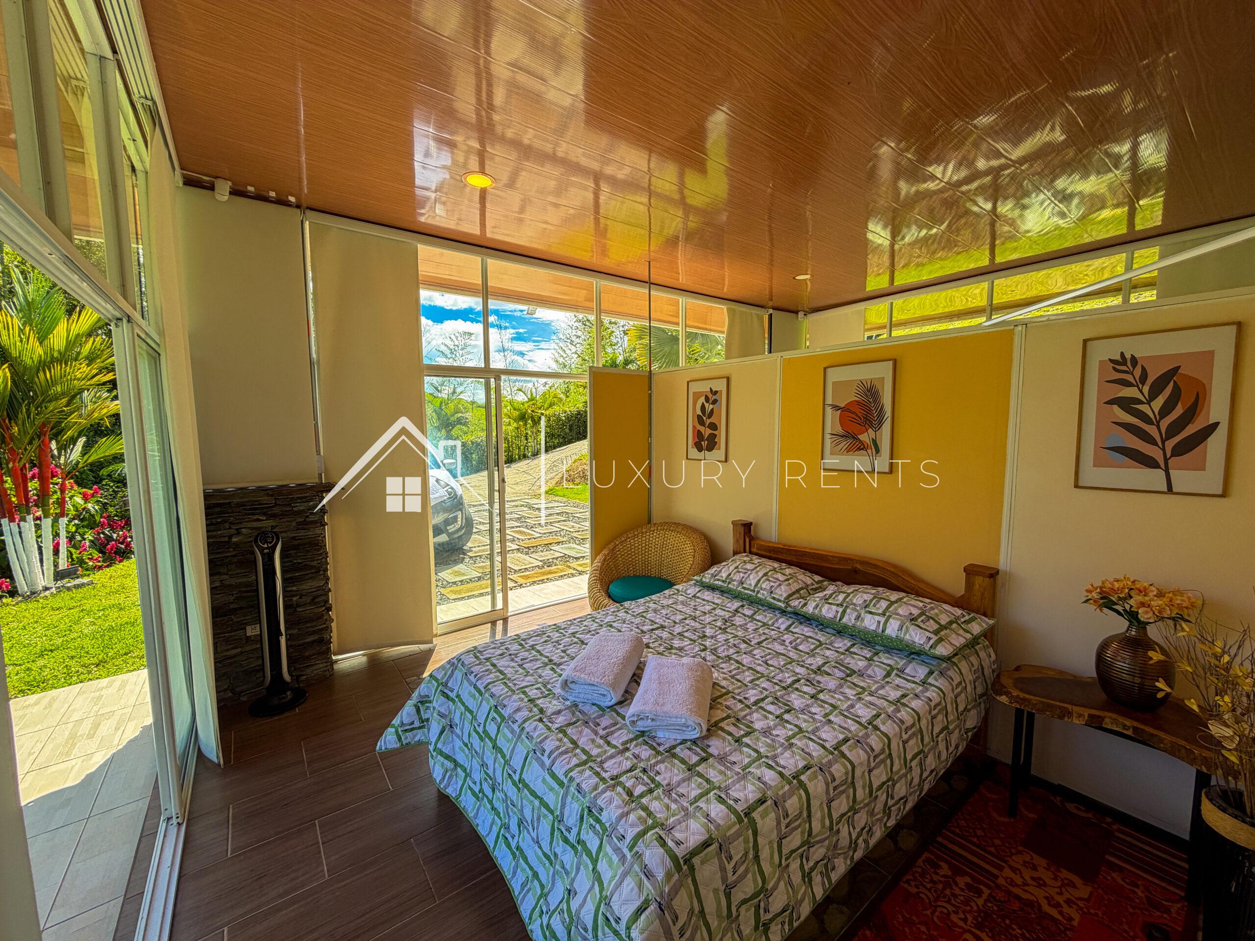 1869 Villa En Alcalá 📍