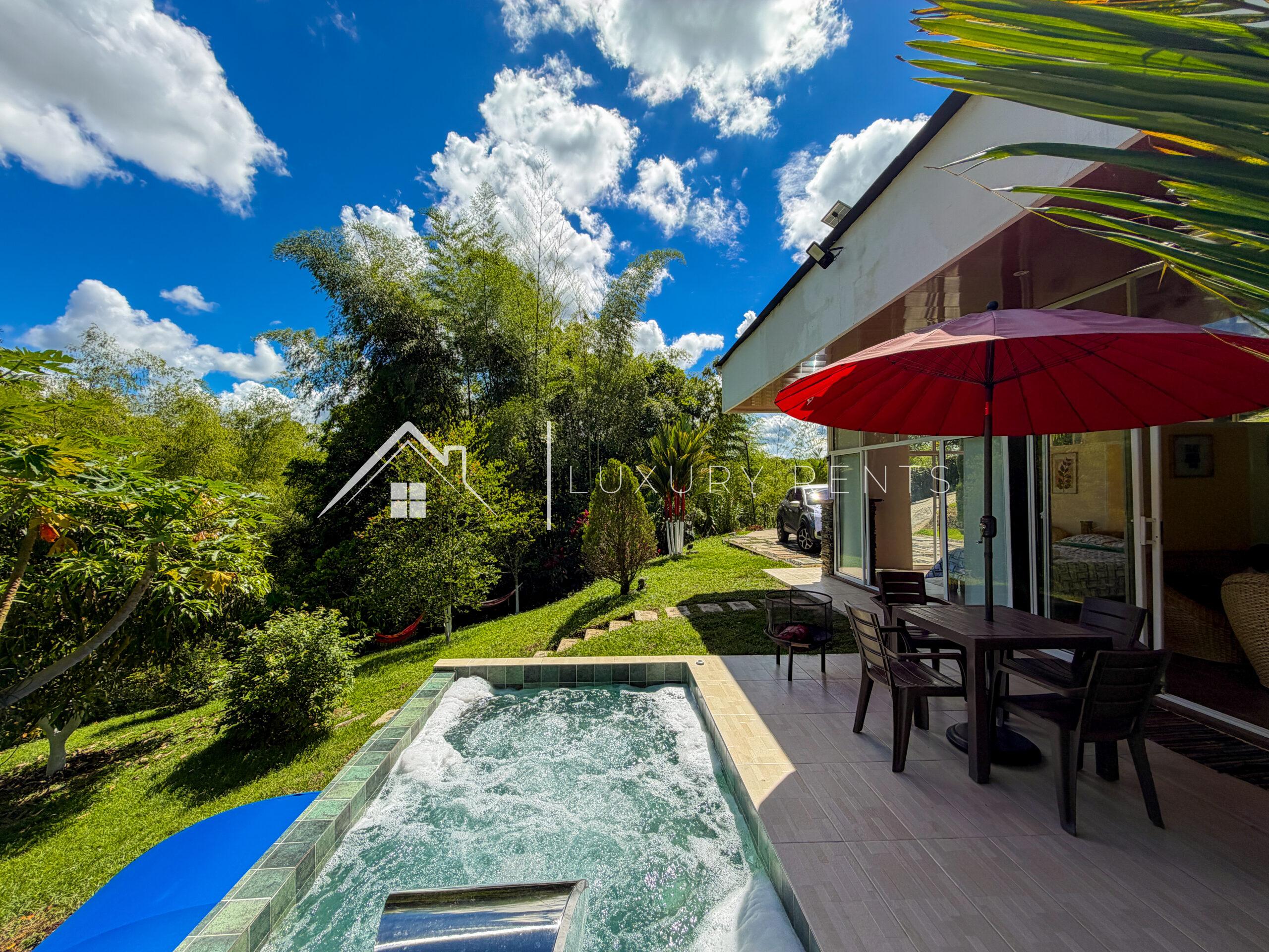 1869 Villa En Alcalá 📍