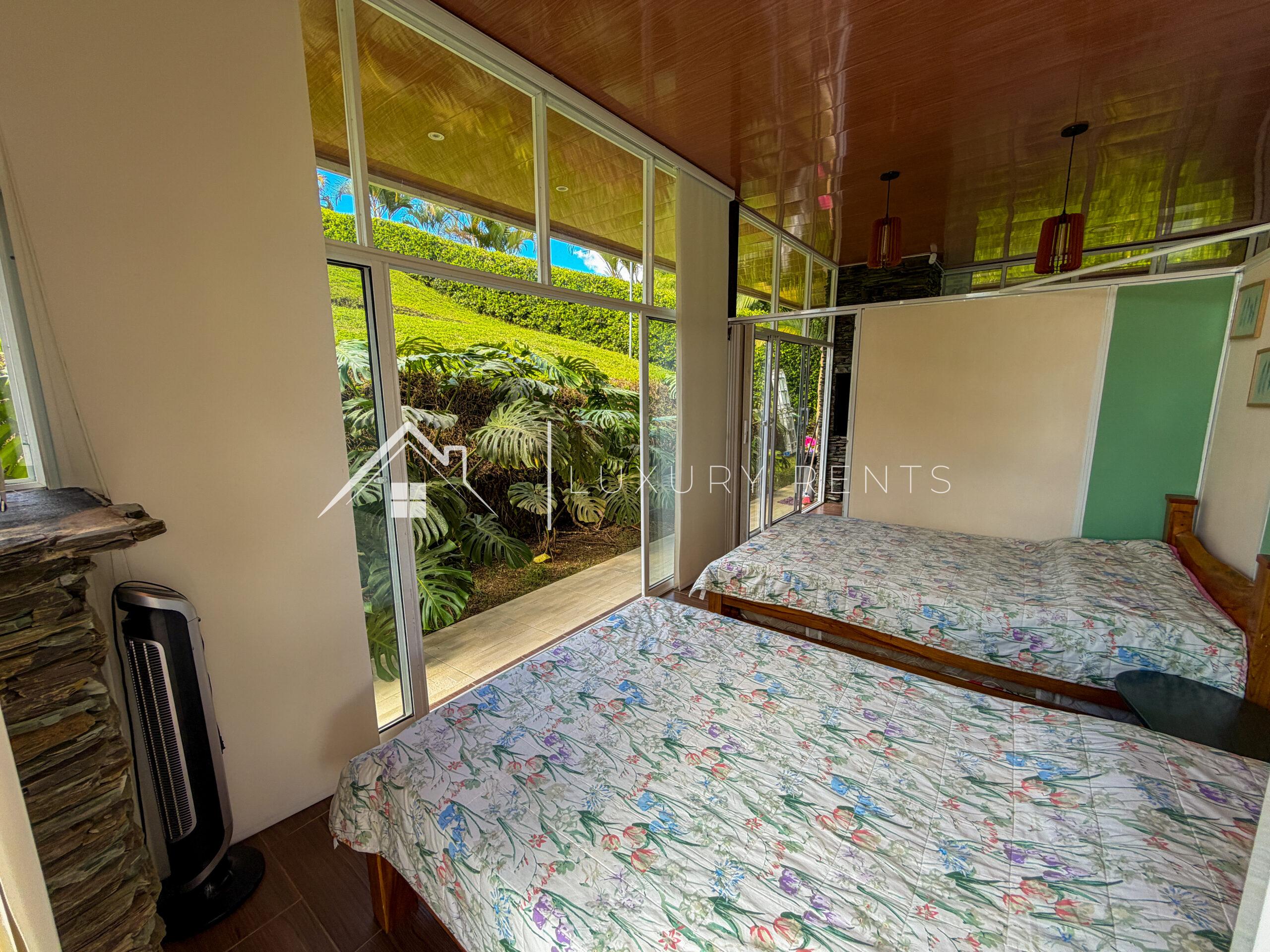 1869 Villa En Alcalá 📍