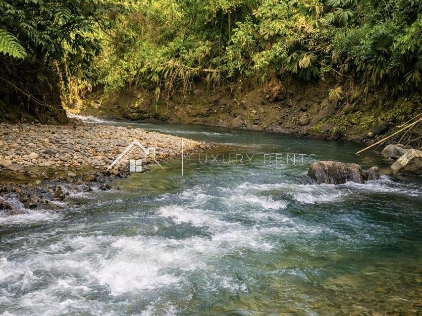 1869 Villa En Alcalá 📍