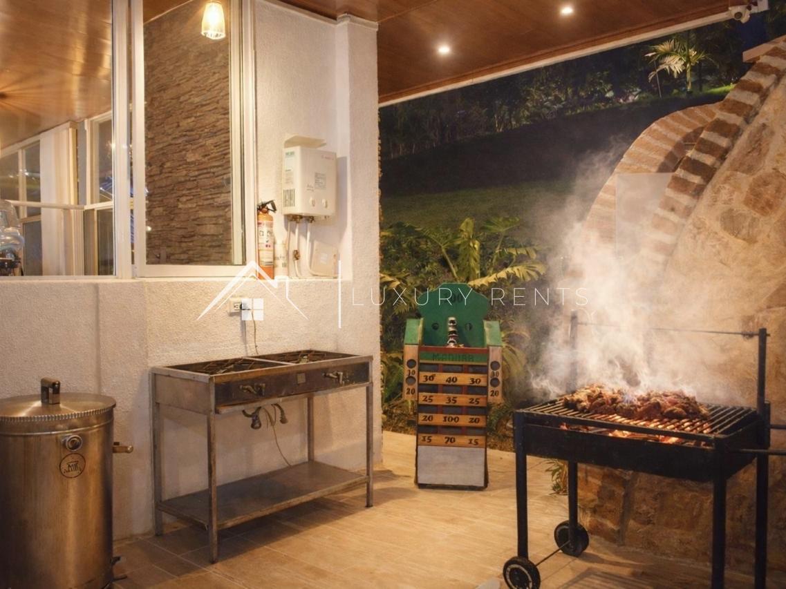 1869 Villa En Alcalá 📍